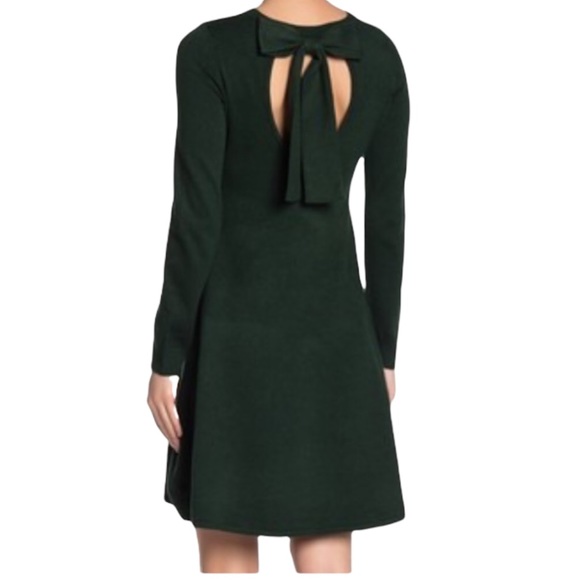 Vince Camuto Dresses & Skirts - Vince Camuto Forest Green Bow Sweater Dress S NWT